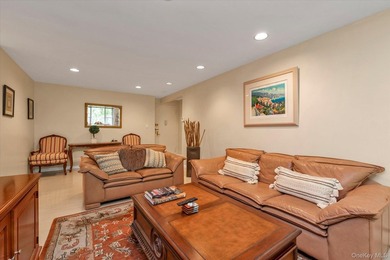 Welcome to this beautifully maintained 2-bedroom, 2-bath co-op - photo 7