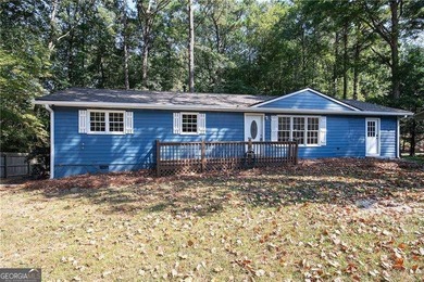 Lake Acworth Home Sale Pending in Kennesaw Georgia