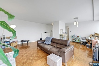 Welcome to #2 Horizon House in Fort Lee.Spacious one bedroom one