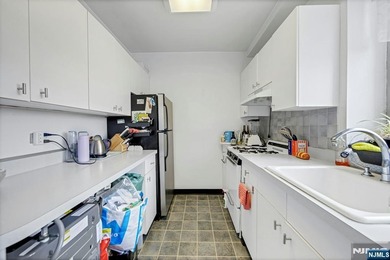 Welcome to #2 Horizon House in Fort Lee.Spacious one bedroom one