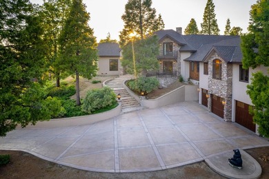 This extraordinary mountain estate with breathtaking 360 degree - photo 20