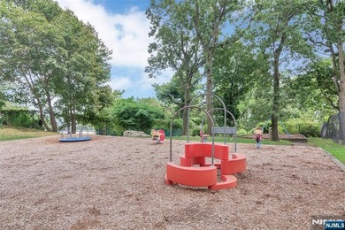 Welcome to #2 Horizon House in Fort Lee.Spacious one bedroom one