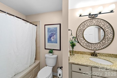 Welcome to a rare waterfront retreat in the highly sought-after - photo 21