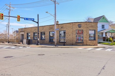 Fantastic opportunity to own a building in the heart of the - photo 4