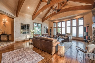 This extraordinary mountain estate with breathtaking 360 degree - photo 25