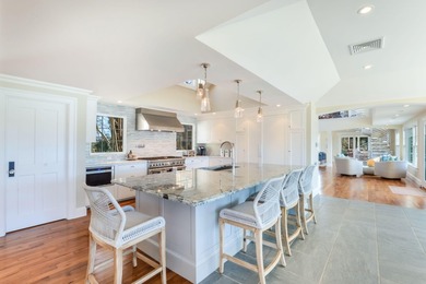 Exquisite Waterfront Estate in Exclusive Oyster Harbors: - photo 26