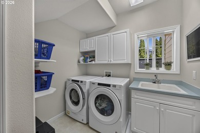 Set along the scenic community of Ocean Dunes, this custom - photo 26