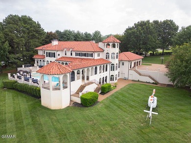 Spectacular Lakefront Retreat in Knoxville, TN Discover one of - photo 7