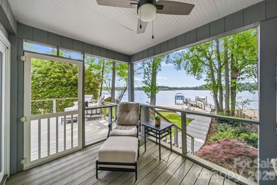 Welcome to a rare waterfront retreat in the highly sought-after - photo 29