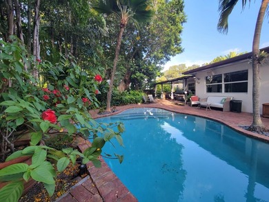 Welcome to this one-of-a-kind tropical retreat in the highly - photo 31