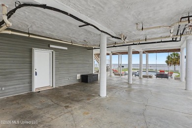 Welcome to your own private waterfront paradise! This - photo 32