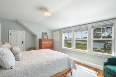 Exquisite Waterfront Estate in Exclusive Oyster Harbors: - photo 33