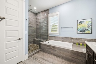 Welcome to your dream retreat, nestled in the serene community - photo 37