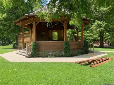 Incredible Opportunity on Over 14 Acres! This gated, scenic - photo 3