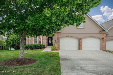 Lake Townhome/Townhouse For Sale in Crossville, Tennessee