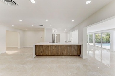 A modern remodeled waterfront oasis in the heart of Fort - photo 11