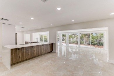 A modern remodeled waterfront oasis in the heart of Fort - photo 12