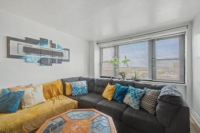 Beachfront Living at The Warwick - Beautiful 1BR/1BA in great - photo 7
