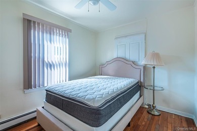 Charming Cape in Glen Cove - Space, Style, and Convenience - photo 18