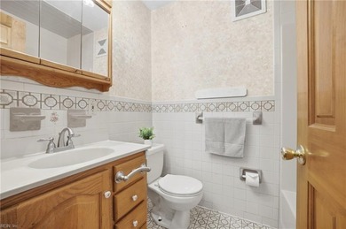 Meticulously maintained 2-story home in sought-after Poplar - photo 19