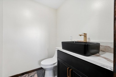 Discover modern living in this beautifully designed 4-bedroom, 2 - photo 20