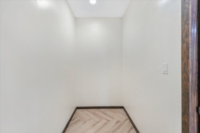 Discover modern living in this beautifully designed 4-bedroom, 2 - photo 21