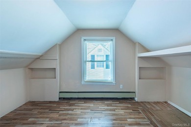Charming Cape in Glen Cove - Space, Style, and Convenience - photo 22