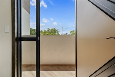 Discover modern living in this beautifully designed 4-bedroom, 2 - photo 22