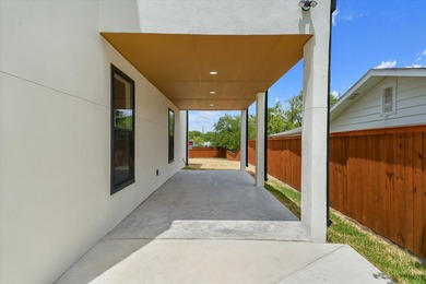 Discover modern living in this beautifully designed 4-bedroom, 2 - photo 24