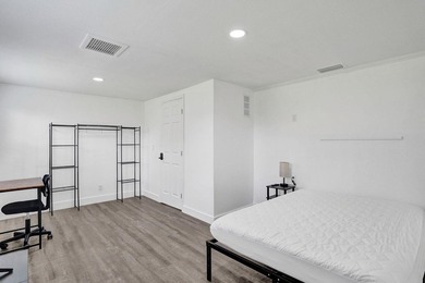 Investor Opportunity - Stabilized Room-Rental Portfolio (4 Homes - photo 28