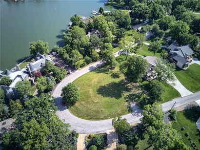 Amazing building lot on coveted 75th Street across from THE - photo 1