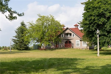 Dreams Do Come True Here! A large Victorian with a garage apt & - photo 36