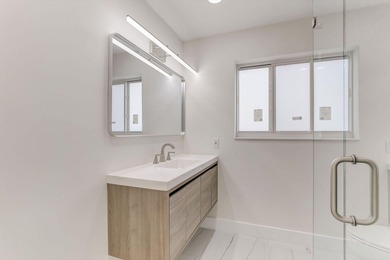 A modern remodeled waterfront oasis in the heart of Fort - photo 44