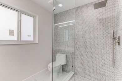 A modern remodeled waterfront oasis in the heart of Fort - photo 45