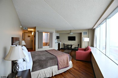 DIRECT OCEANFRONT ATLANTIC PALACE UNIT!! Enjoy incredible - photo 7