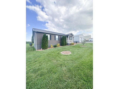 If you've been looking for a clean, move-in ready place that's - photo 4