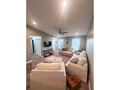 If you've been looking for a clean, move-in ready place that's - photo 10