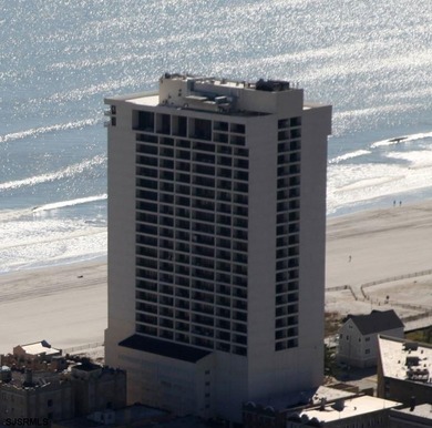 STUNNING!! One bedroom, 1.5 bath unit at the ENCLAVEPLETELY - photo 1