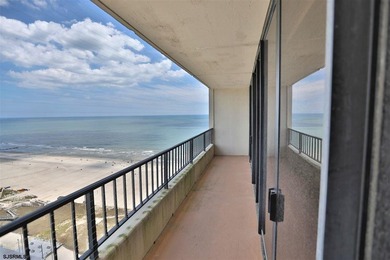 STUNNING!! One bedroom, 1.5 bath unit at the ENCLAVEPLETELY - photo 3