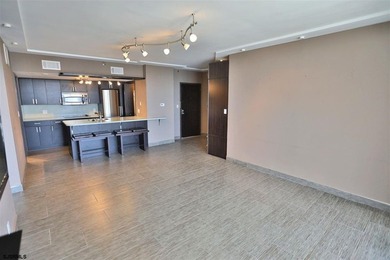 STUNNING!! One bedroom, 1.5 bath unit at the ENCLAVEPLETELY - photo 6