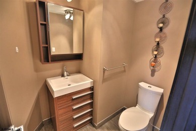 STUNNING!! One bedroom, 1.5 bath unit at the ENCLAVEPLETELY - photo 10