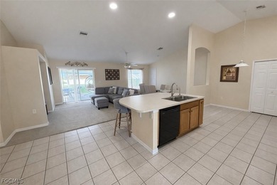 Spacious 3-bedroom, 2-bath home located in NE Cape Coral. This - photo 5