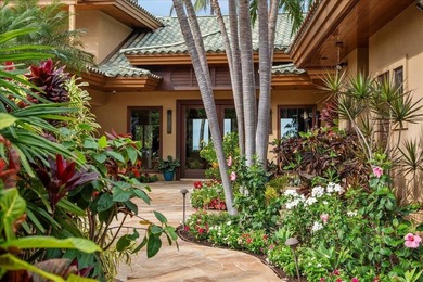 One-of-a-Kind Keawakapu Beachfront Estate in one of Maui's most - photo 7