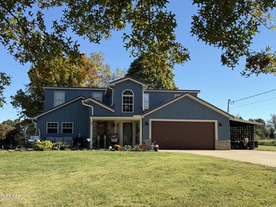 Douglas Lake Home For Sale in Dandridge Tennessee