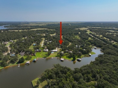 Lake Acreage For Sale in Marquez, Texas