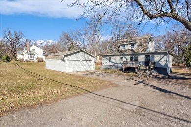 White Bear Lake Home For Sale in Mahtomedi Minnesota