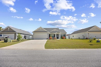 Beautiful Home with Open Floor Plan & Upgraded Features Near - photo 1