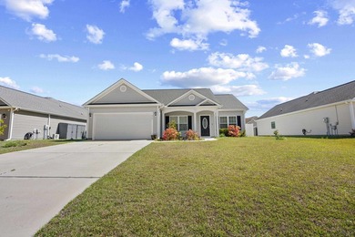 Beautiful Home with Open Floor Plan & Upgraded Features Near - photo 2
