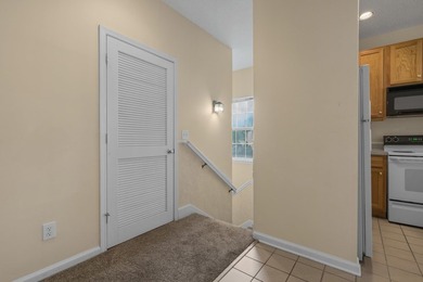 Welcome to this spacious 2-bedroom, 2-bath villa in Turnberry - photo 6