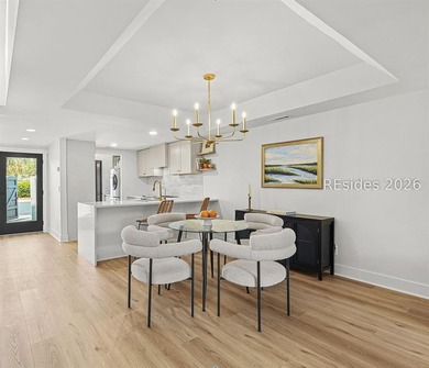 Located in Mariners Cove Club on Hilton Head Island with direct - photo 5
